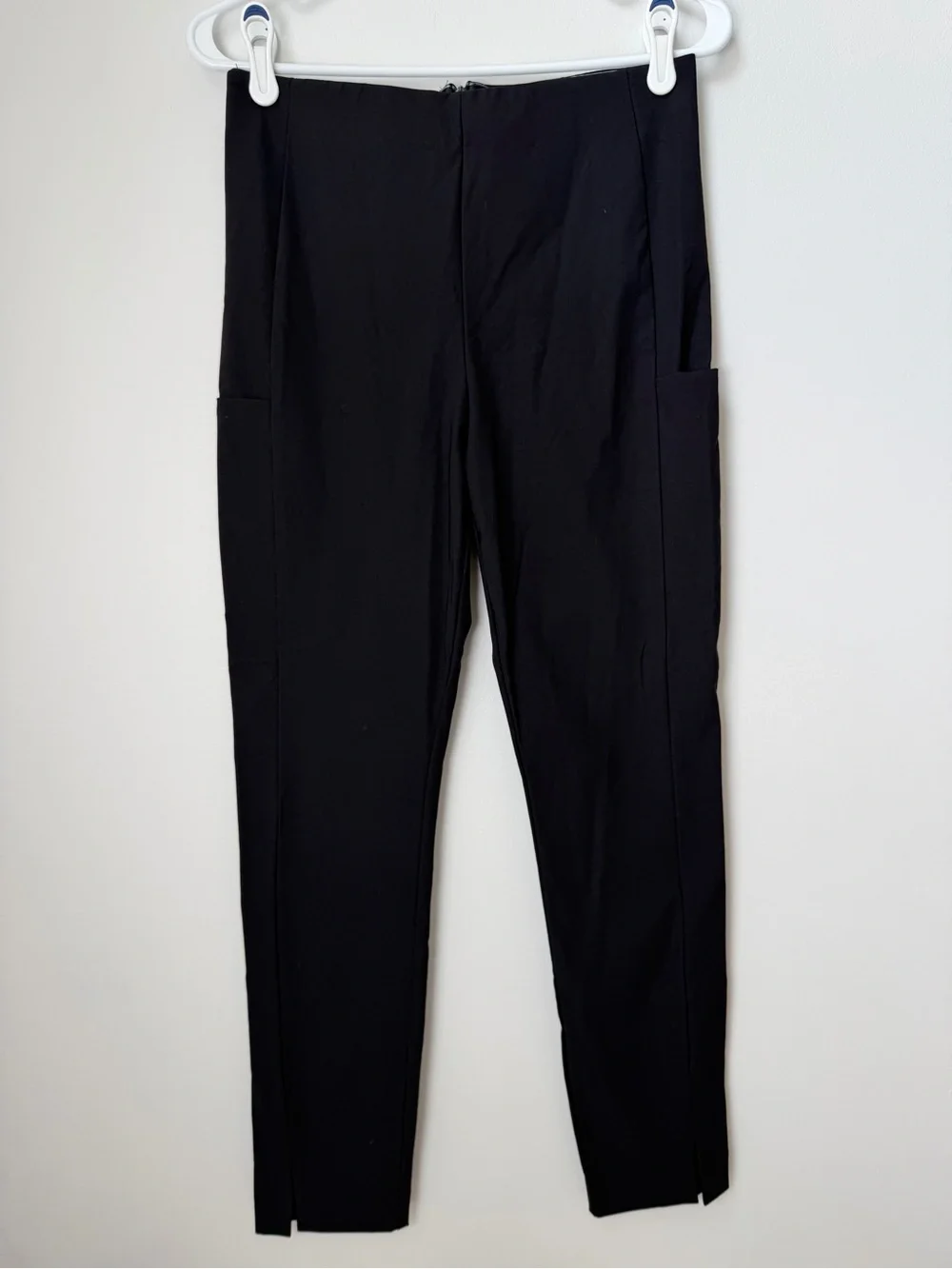 Athleta Wander Slim Hiking Ankle Black Pants with Pockets Size 6